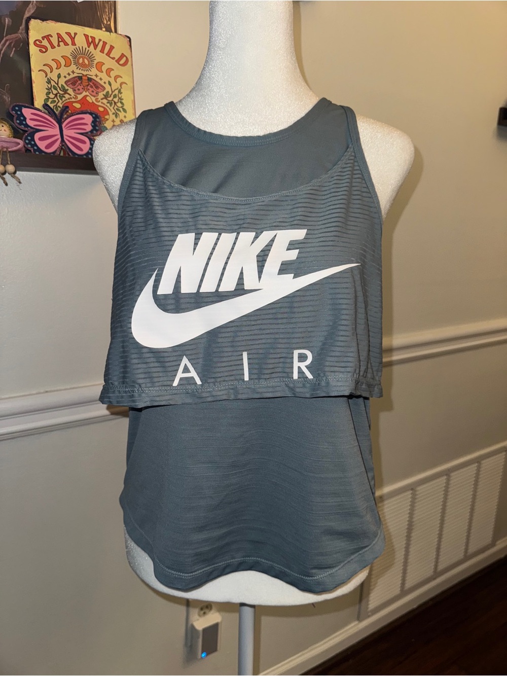 Nike Air Women’s Gray Layered Racerback Tank Top Size Small Athletic Workout